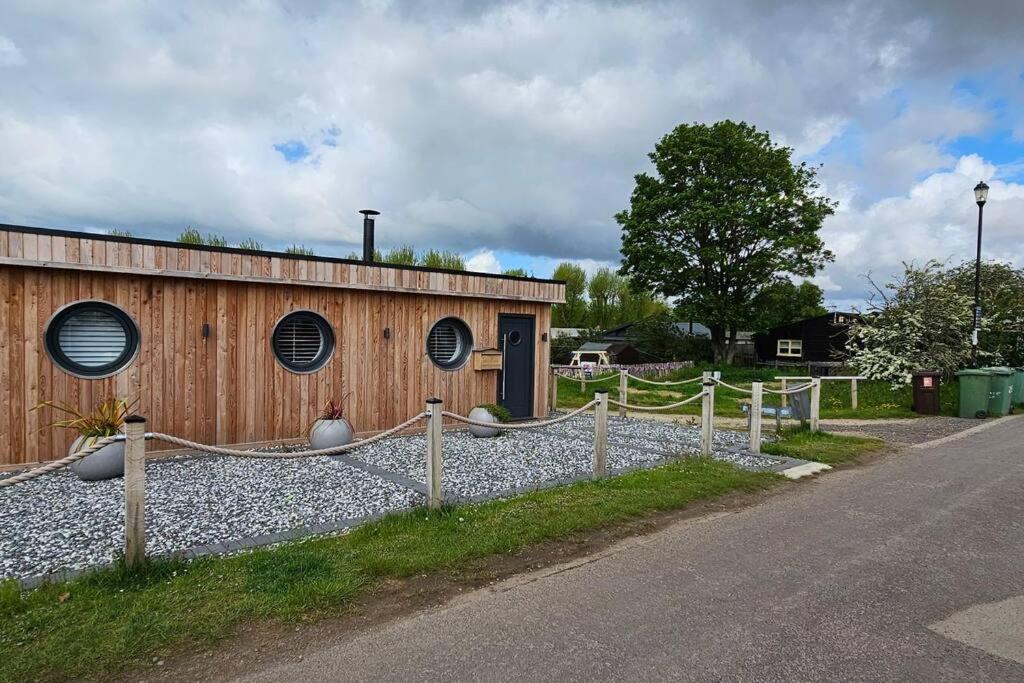 Humberston Boathouse Lodge & Hot Tub - Cleethorpes Beach Cabin Chalet Exteriér fotografie