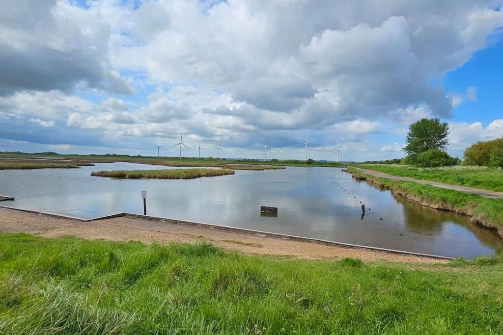 Humberston Boathouse Lodge & Hot Tub - Cleethorpes Beach Cabin Chalet Exteriér fotografie