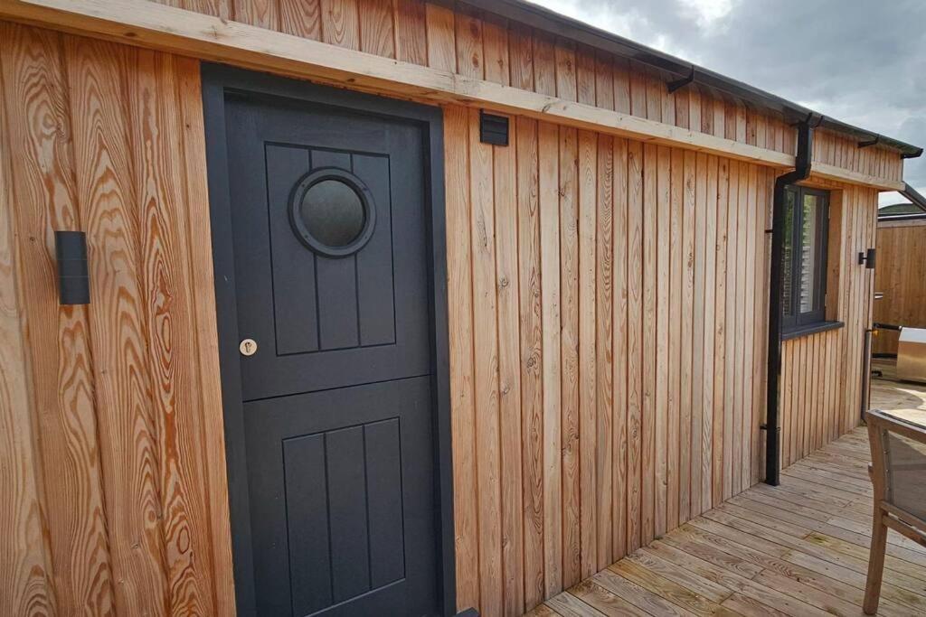 Humberston Boathouse Lodge & Hot Tub - Cleethorpes Beach Cabin Chalet Exteriér fotografie