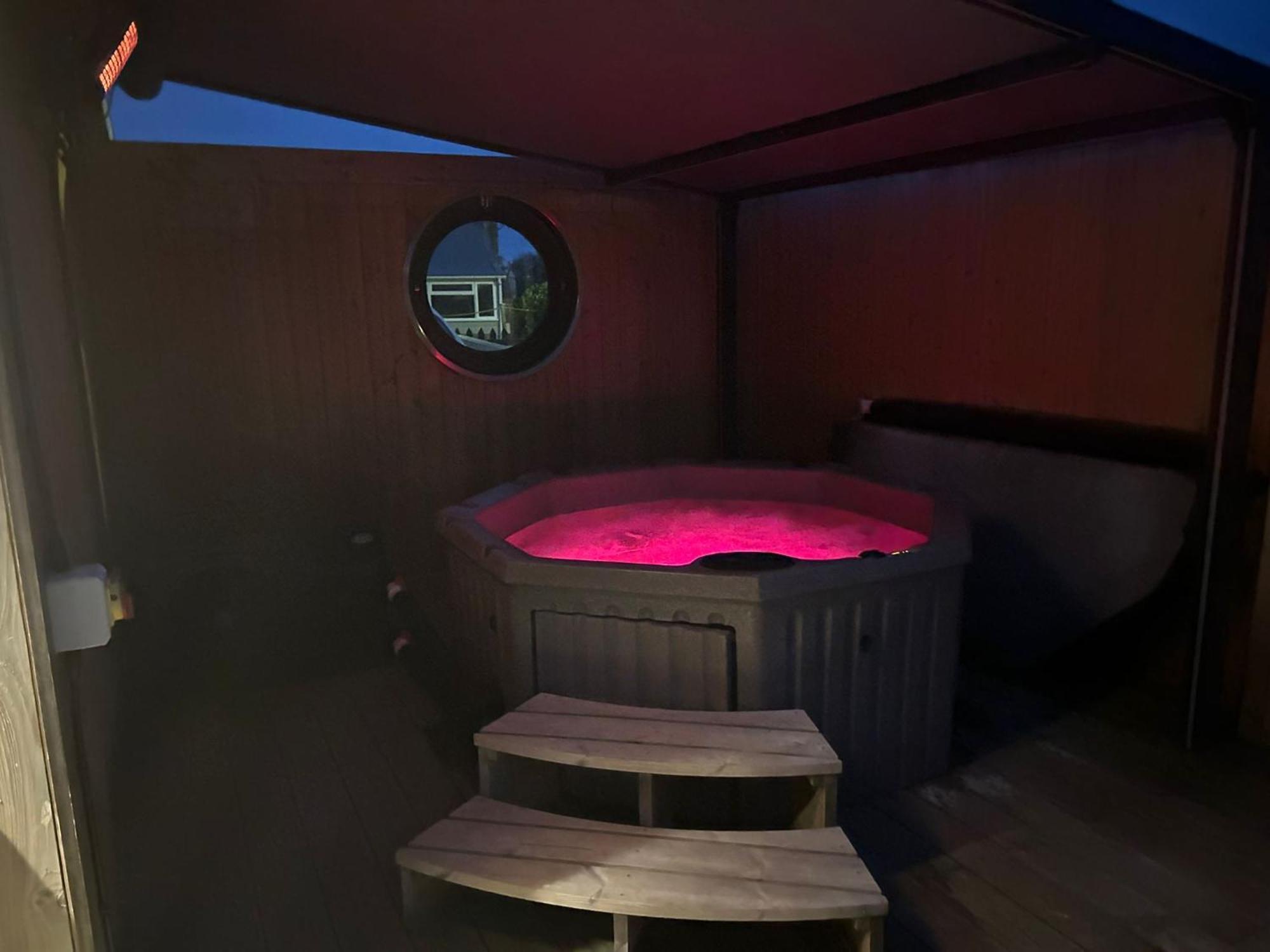 Humberston Boathouse Lodge & Hot Tub - Cleethorpes Beach Cabin Chalet Exteriér fotografie